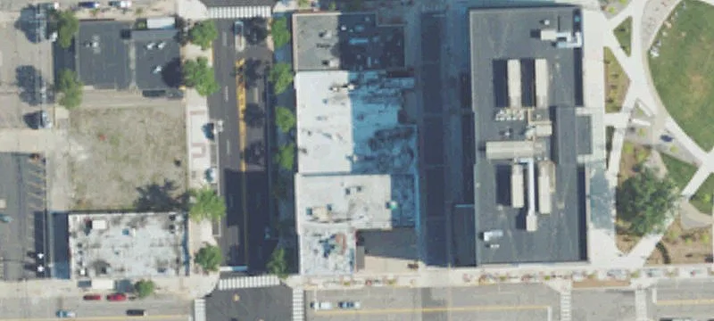 215 Main St