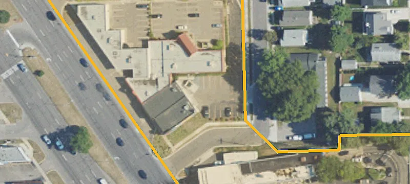 27100 Woodward Ave