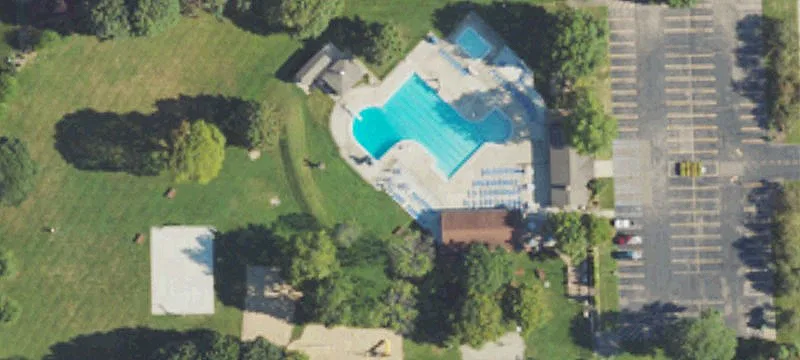 15915 Newburgh Rd