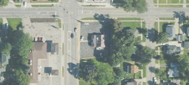 845  Ave