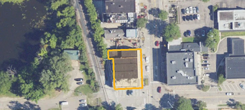 319 Main St