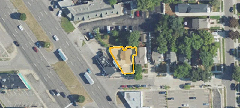 1324 Hartrick Ave
