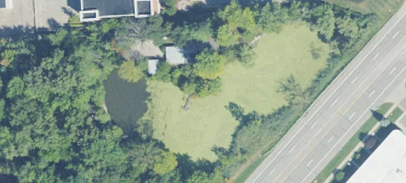 43777 Groesbeck Hwy