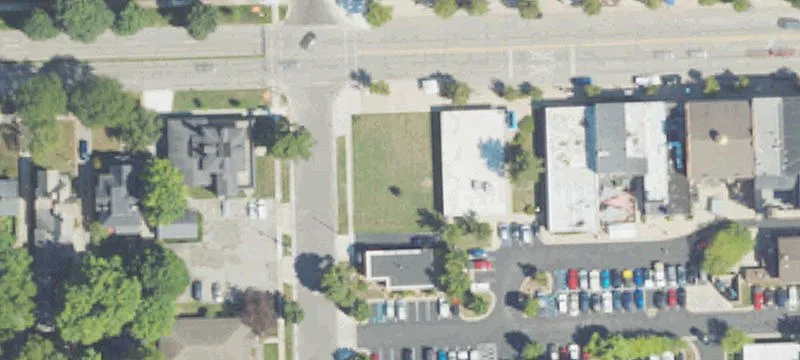 160 Chicago Blvd