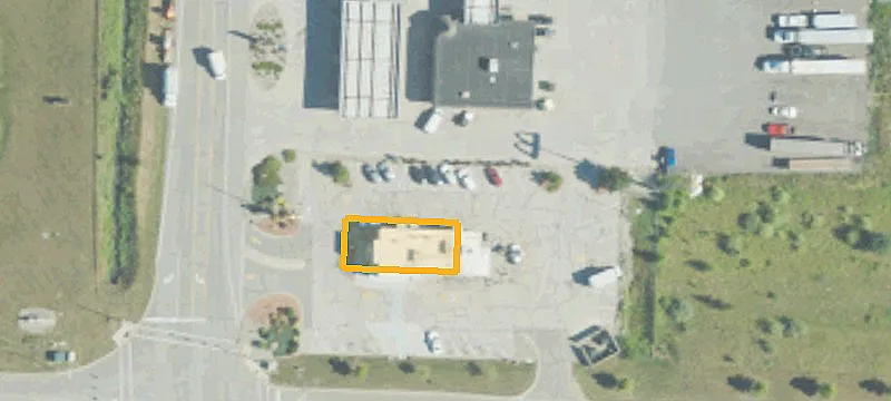 Mackinaw Rd