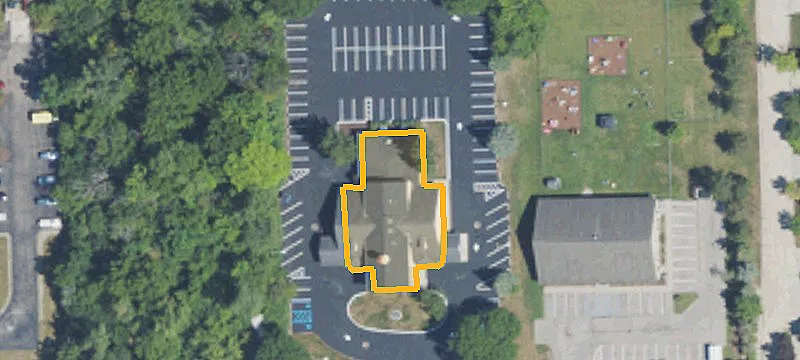 45100 Warren Rd