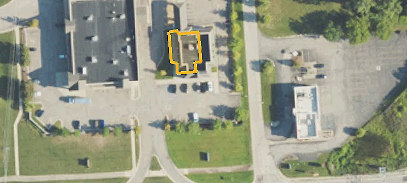 10083 Highland Rd