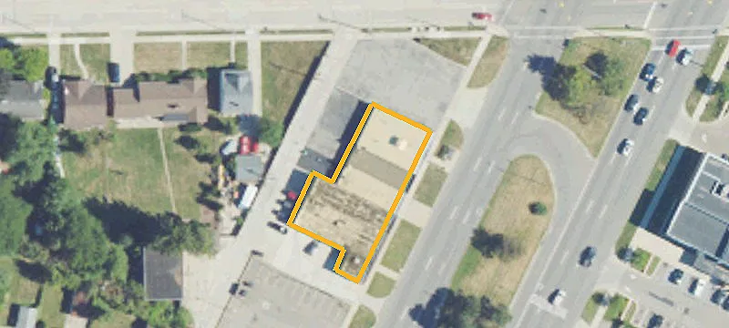 21547 Gratiot Ave