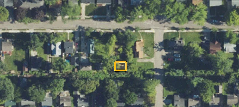564 Paris Ave