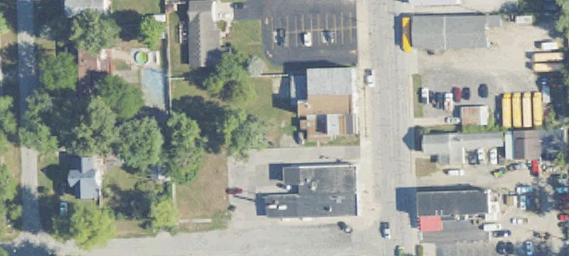 2868 Lewis Ave