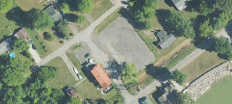 7497 Lakeshore Dr