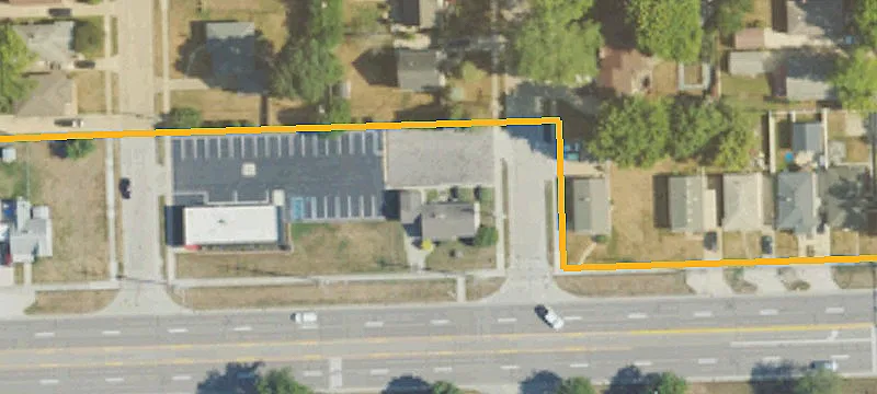 939 12th Mile Rd