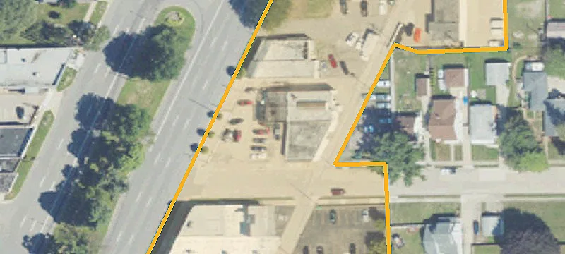24900 Gratiot Ave