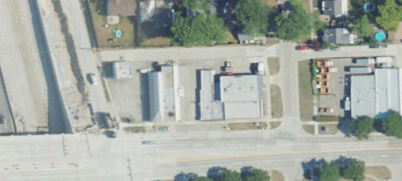 918 11th Mile Rd