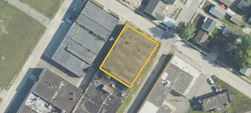 17715 Dora St
