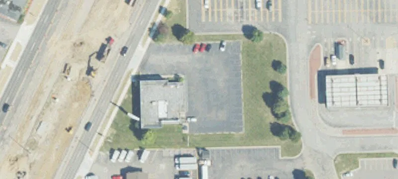 31560 Gratiot Ave
