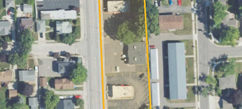 1307 Main St
