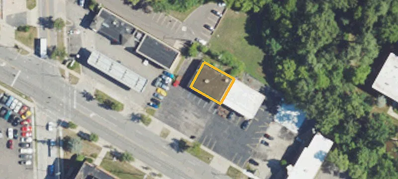 32330 Grand Riv Ave
