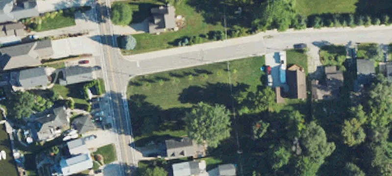 1303 Lk Dr