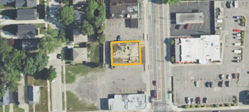 1815 Main St