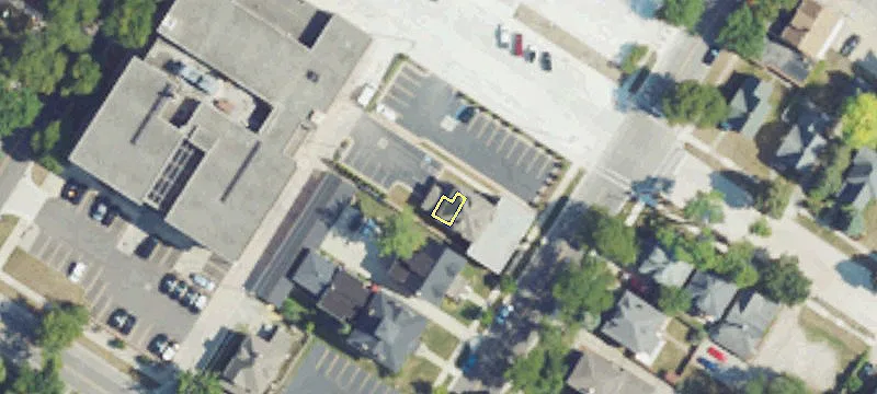 204 Macomb St