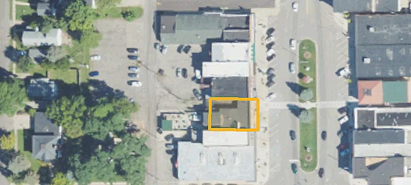118 Main St