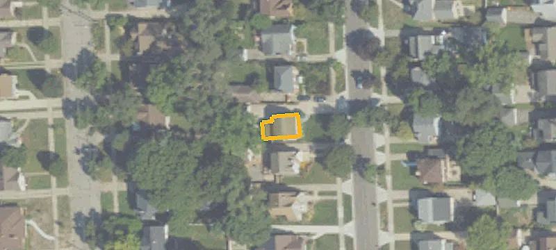 2251 Paris Ave