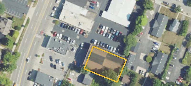 134 Monroe St