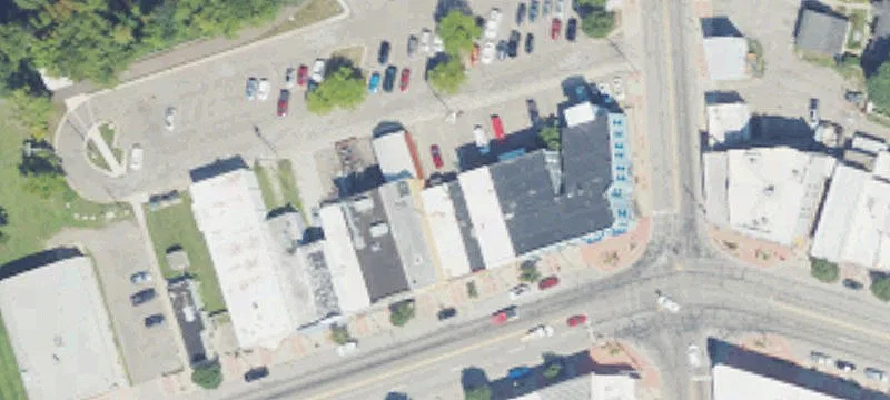 126 Grand Riv Ave, Unit 5