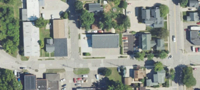 298 Pearl St