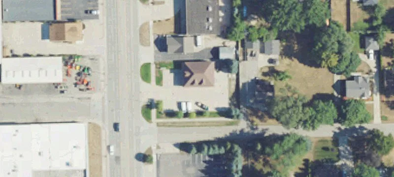 46118 Van Dyke Ave