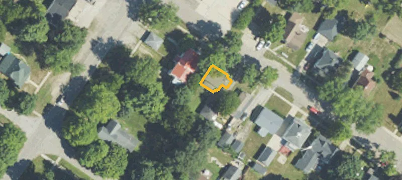 106 Lord St