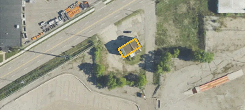 2401 Main St