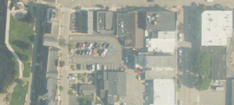 19 Squires St