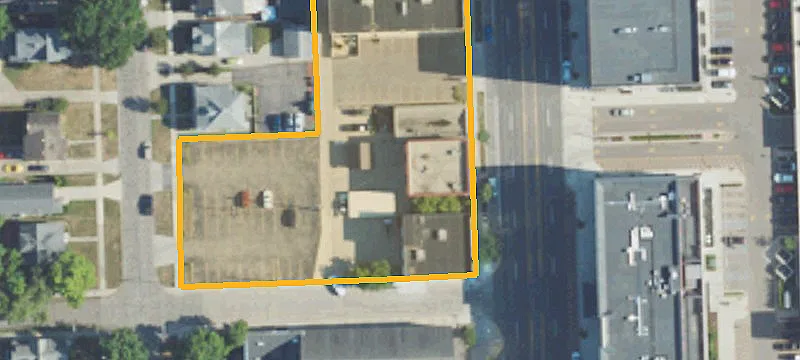 407 Main St
