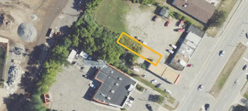 1140 Lapeer Rd