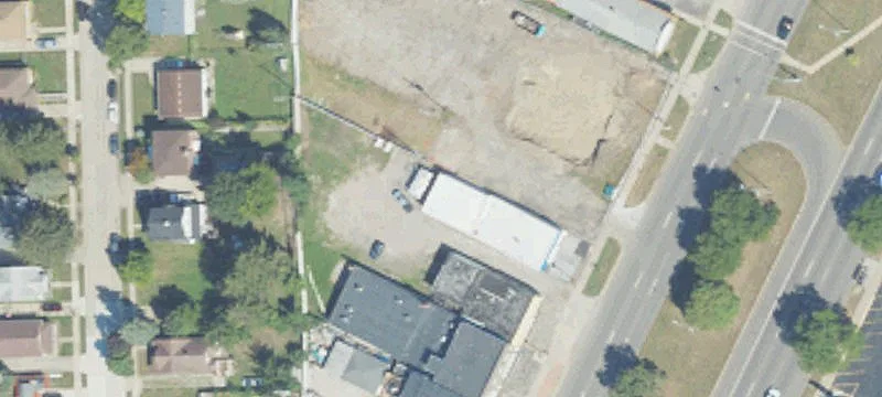 26415 Gratiot Ave