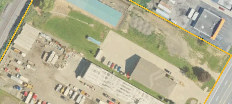 36675 Groesbeck Hwy