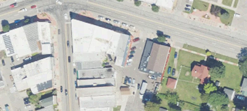 138 Grand Riv Ave