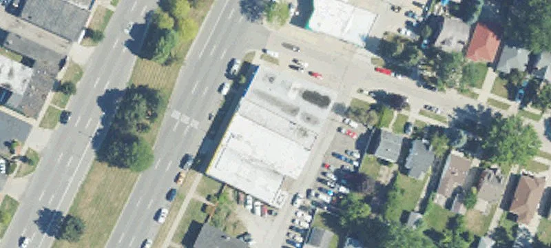 22140 Gratiot Ave