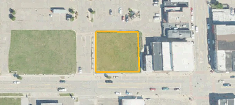 130 Grand Riv Ave