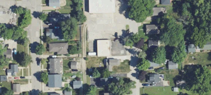 877 Irvin St