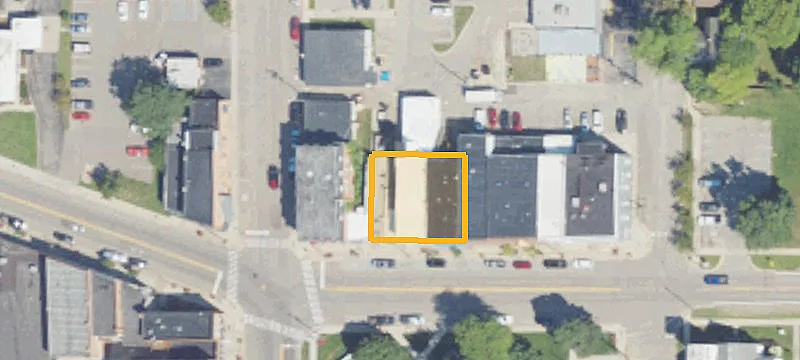 112 Main St