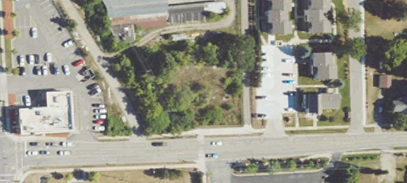 215 Broadway St