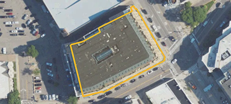325 Old Woodward Ave