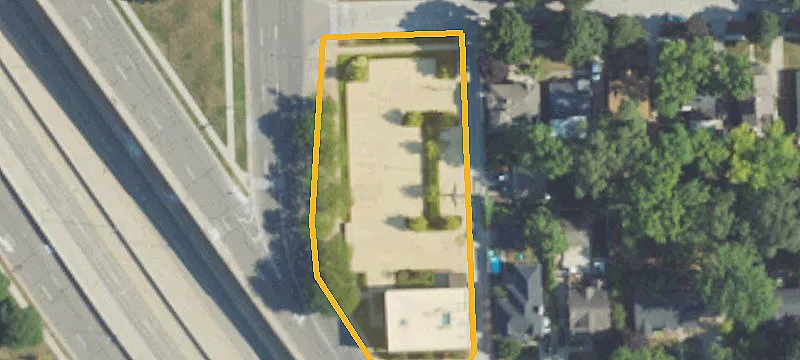 1809 Main St