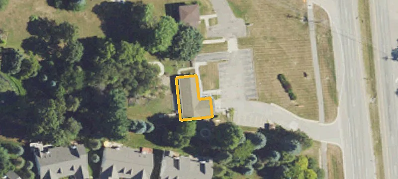 2810 Lapeer Rd