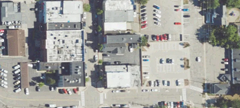 33 Broadway St