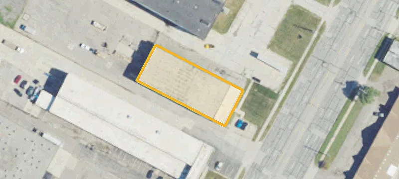 26083 Groesbeck Hwy