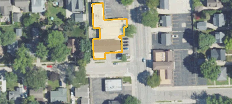 1094 Main St